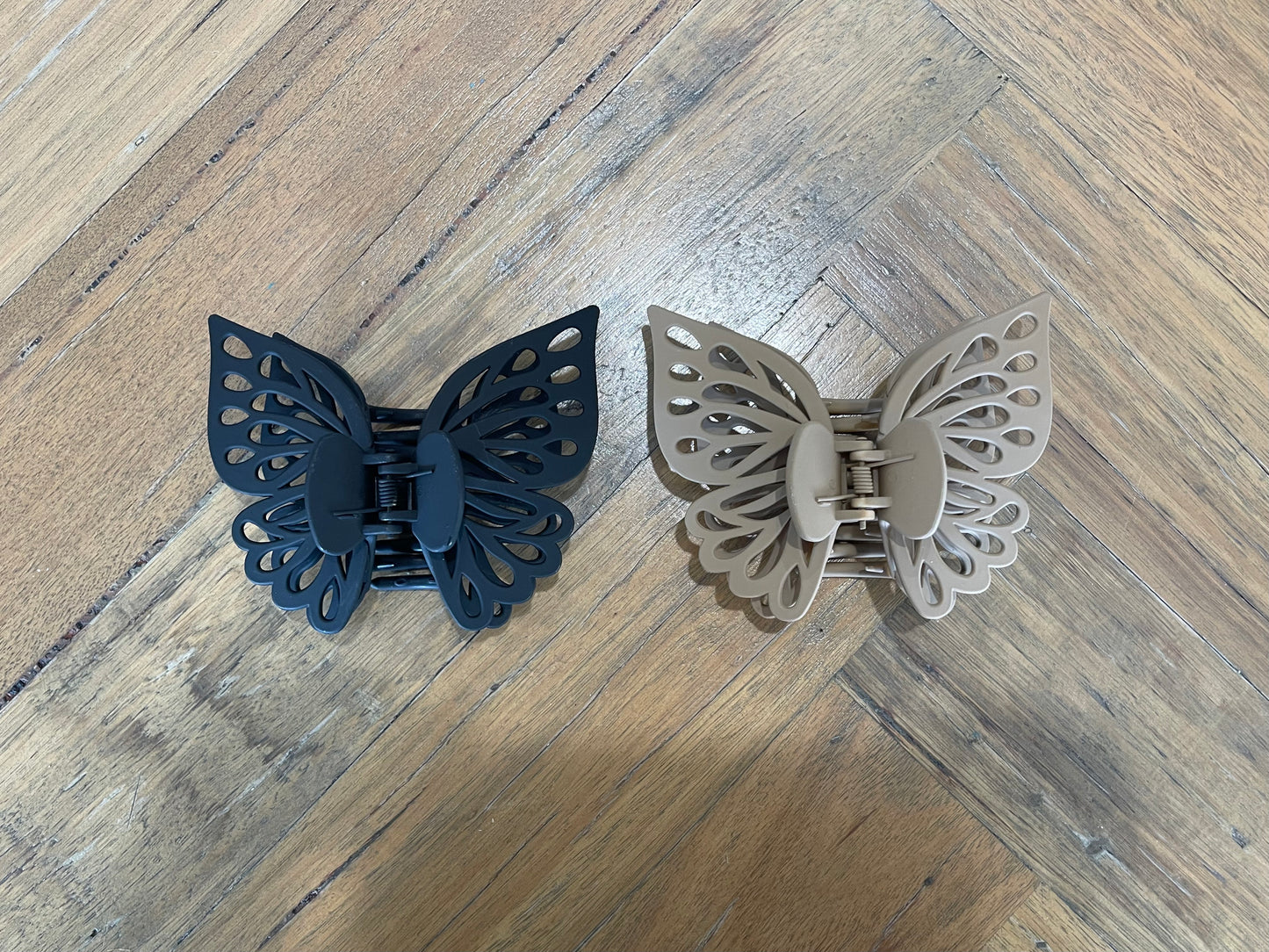 Double layered butterfly clips