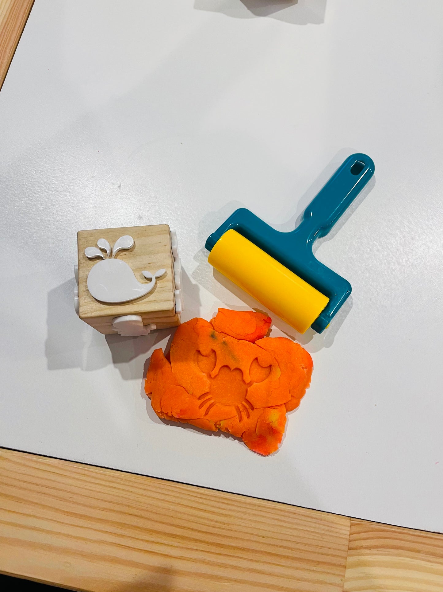 6 in 1 Play-dough Stamps