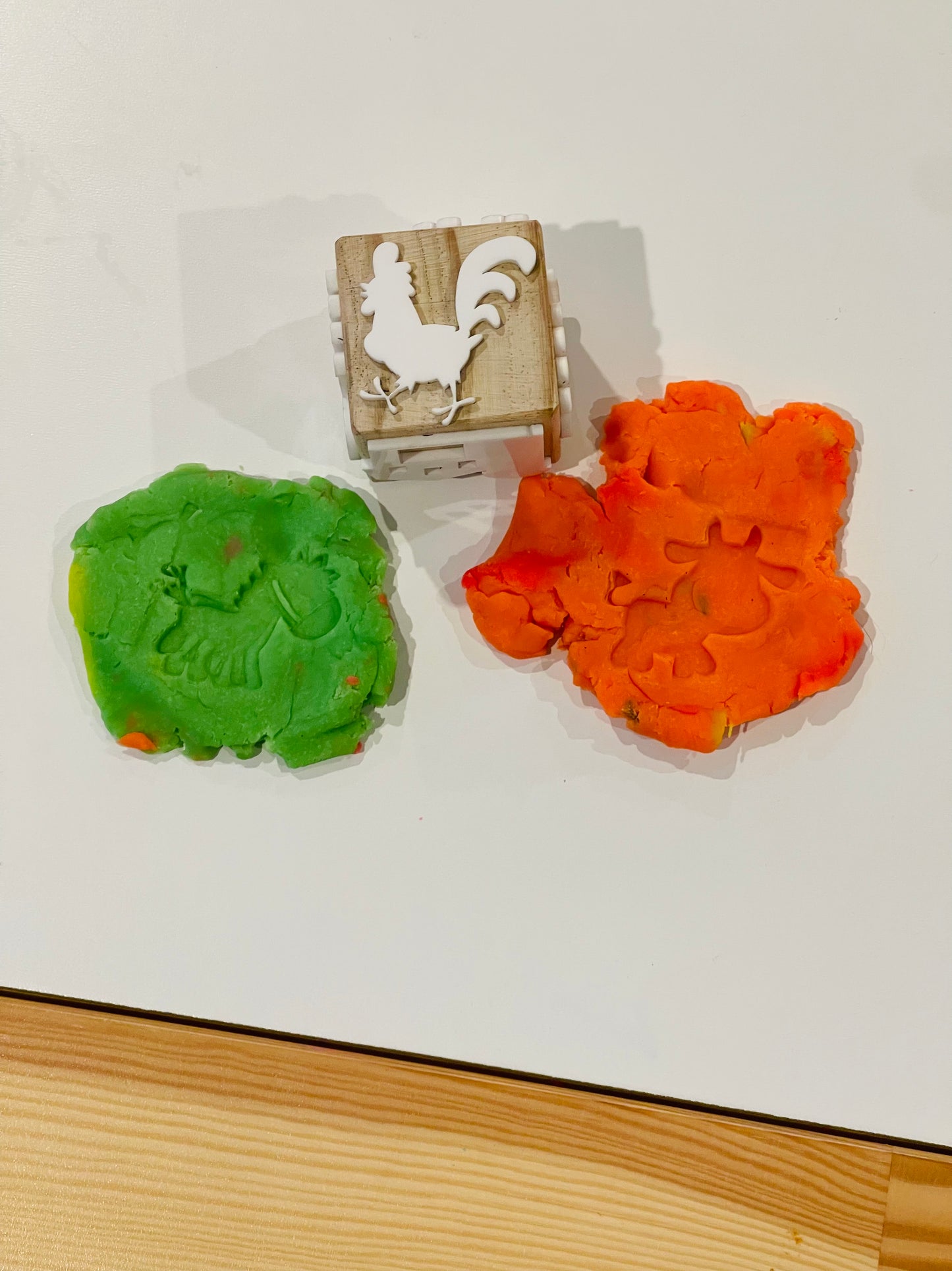 6 in 1 Play-dough Stamps