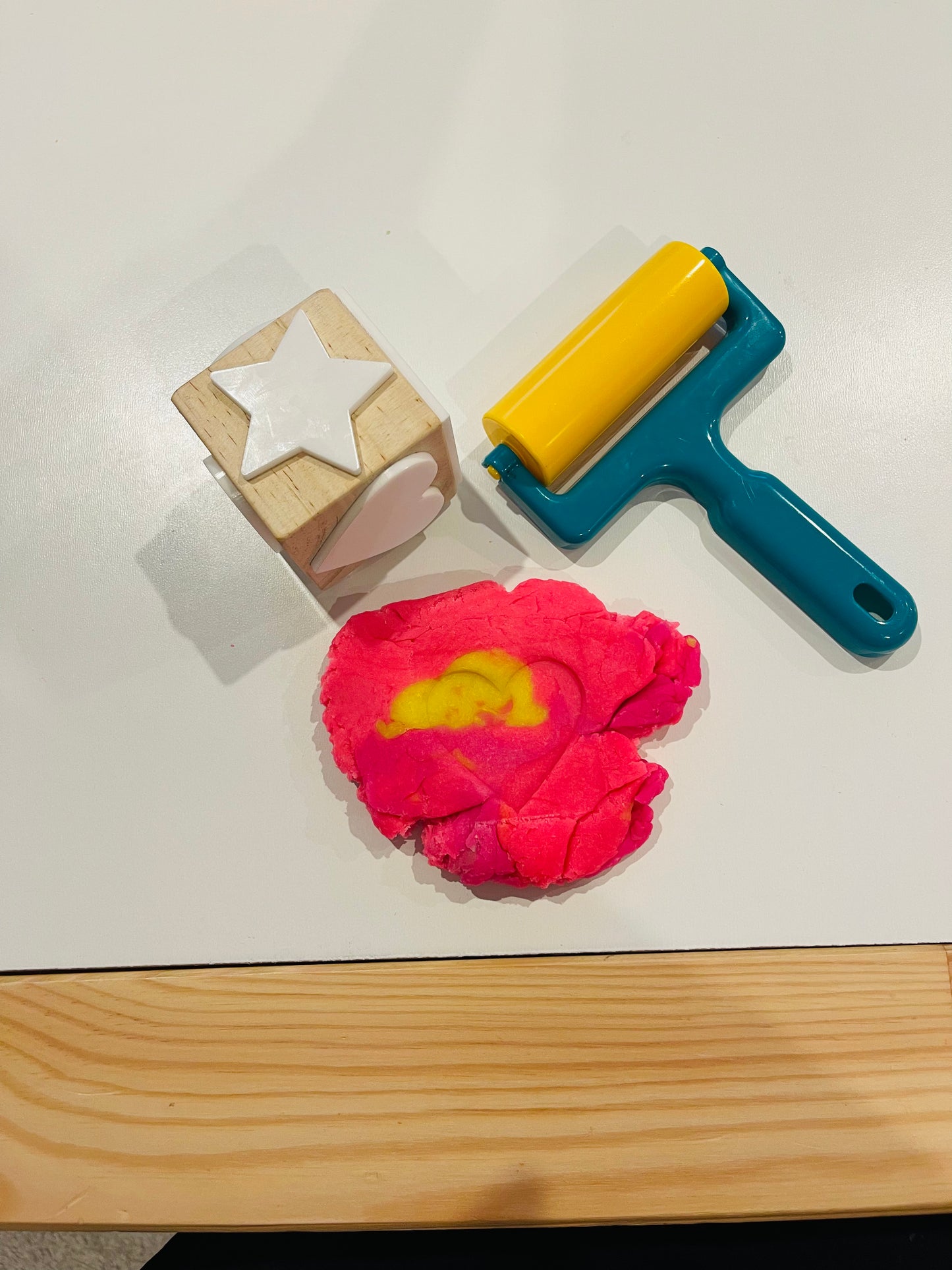 6 in 1 Play-dough Stamps