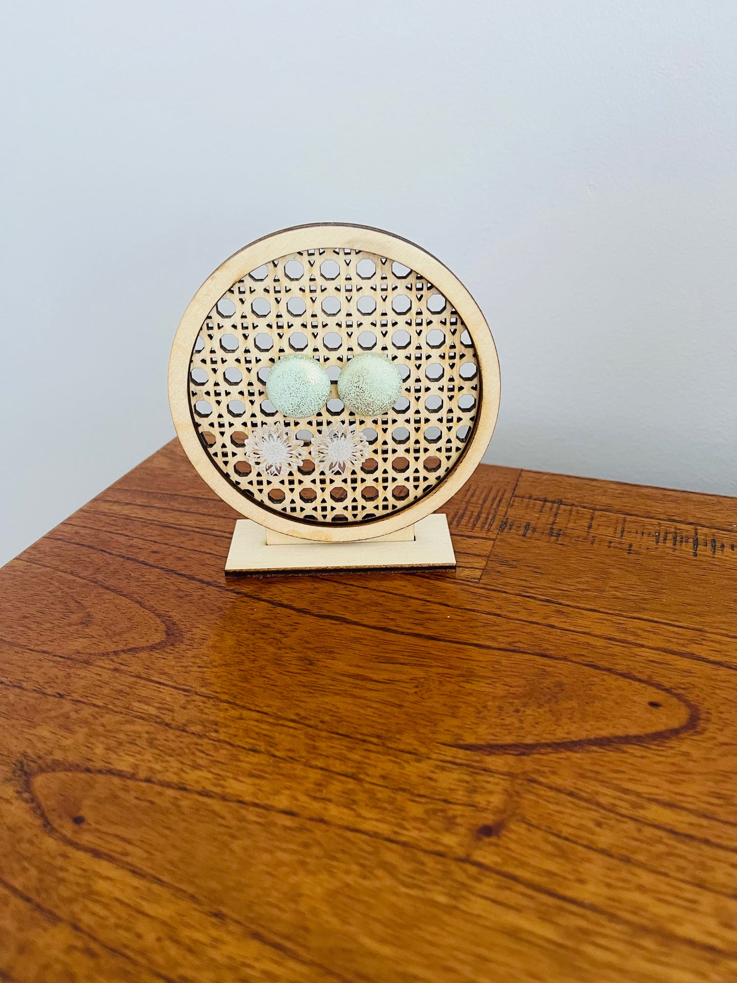 Circle Earring Stand