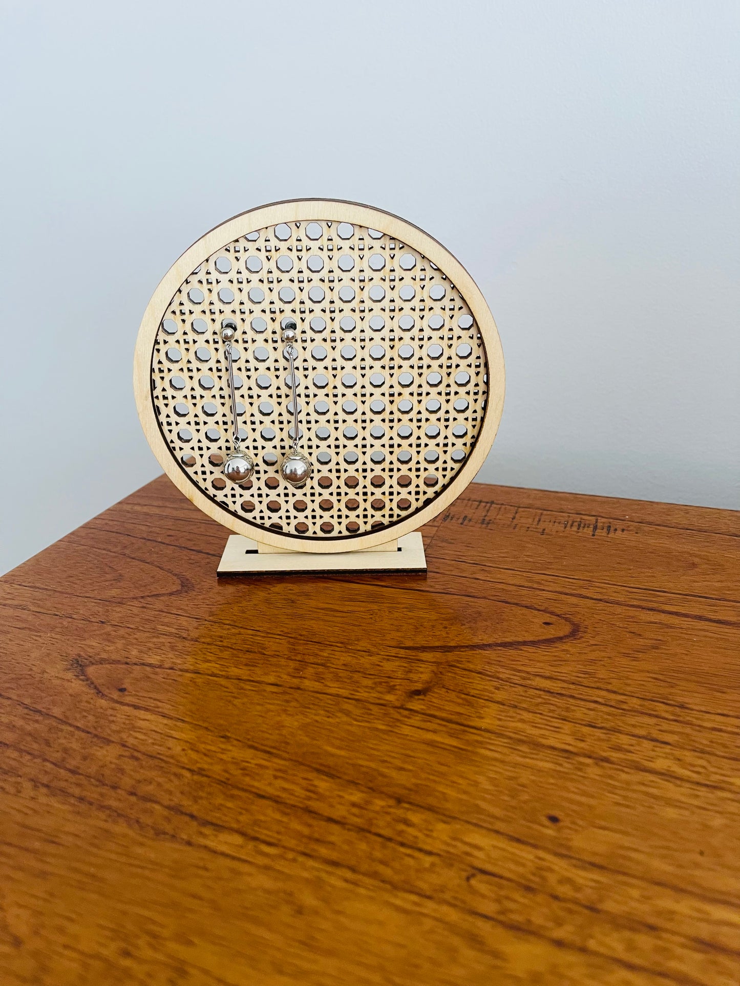 Circle Earring Stand